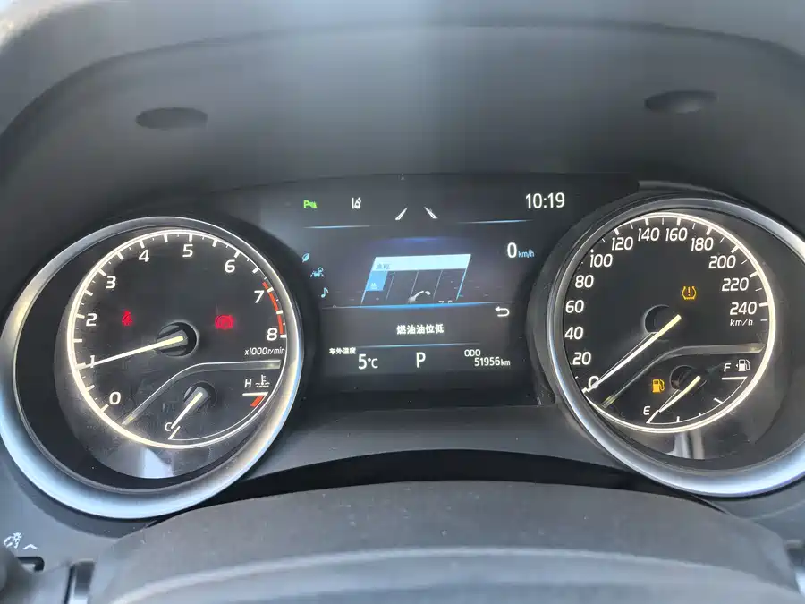 900x675_0_q87_c42_autohomecar__ChtpWGlPRgOAD03CAAPDz8a0GSA083.jpg.webp Used Camry 2023 2.0G Deluxe Edition