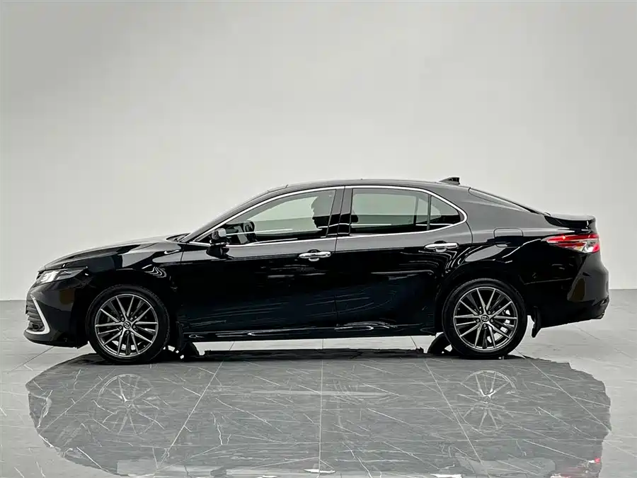 900x675_0_q87_c42_autohomecar__ChtpWGlQzCSAciyKAAGiYSd3SO4333.jpg.webp Used Camry 2021 2.5G Deluxe Edition