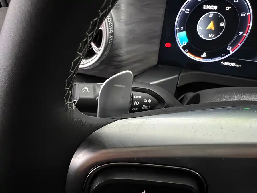 900x675_0_q87_c42_autohomecar__ChtpWGlR7BKAGOfuAAXrsP8VQkc255.jpg.webp Used GWM Tank 300 2021 City Edition 2.0T Very Stylish