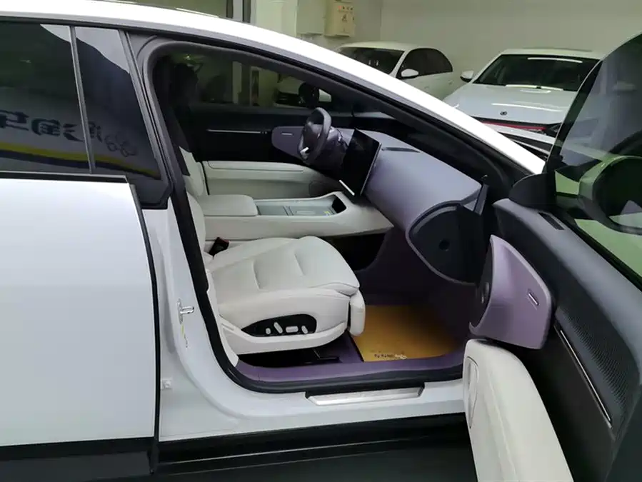 900x675_0_q87_c42_autohomecar__ChtpWGlWRh-Afq5jAAFKPhC5waE039.jpg.webp Used Avita 12 2025 Ultra range extended version