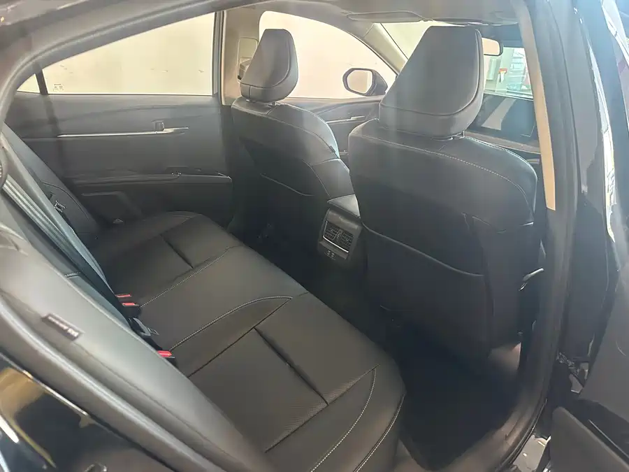 Used Camry 2024 2.0GVP Deluxe Edition