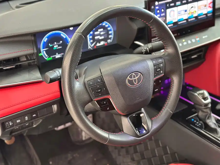 900x675_0_q87_c42_autohomecar__ChtpWGldDRSAQlhpAAfYPDvmF28314.jpg.webp Used Camry 2024 Dual Engine 2.5HXS Sports Plus Edition