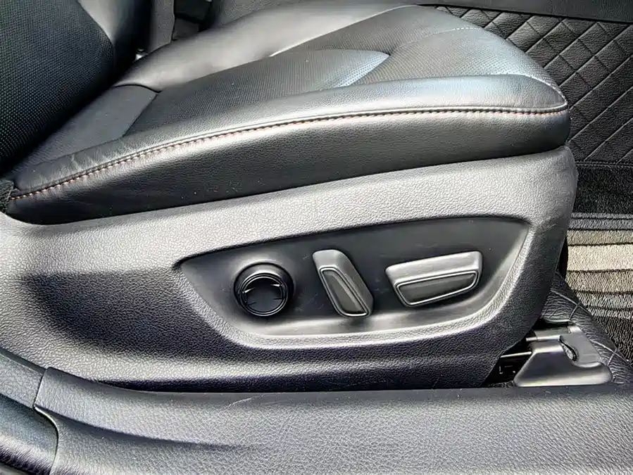 900x675_0_q87_c42_autohomecar__ChtpWGlduxuAFsTrAANT9Ffk6RM985.jpg.webp Used Camry 2023 2.5Q flagship version
