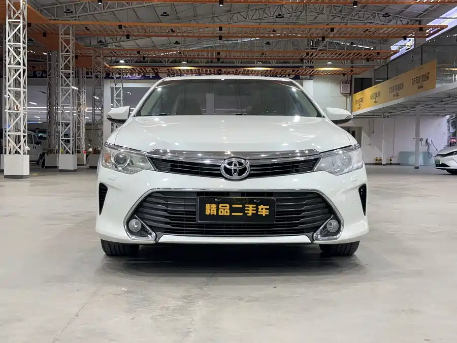 900x675_0_q87_c42_autohomecar__ChtpWGlga-mAZms4AAWRS2iJkLM335.jpg.webp Used Camry 2015 2.5G Deluxe Navigation Edition