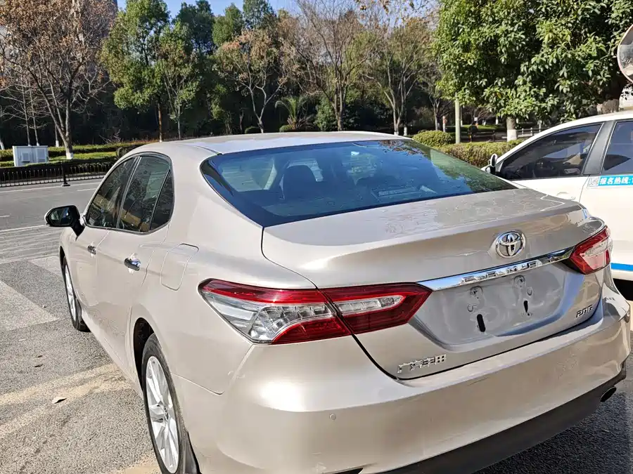 900x675_0_q87_c42_autohomecar__ChtpWGlgjtmASMBPAAsNy83cxHE782.jpg.webp Used Camry 2019 2.0G Deluxe Edition National V