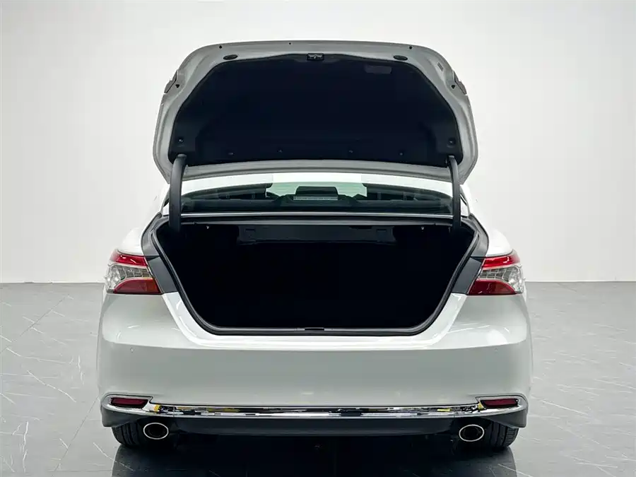 900x675_0_q87_c42_autohomecar__ChtpWGlktwCAFoNvAAEuuXn2XK8917.jpg.webp Used Camry 2023 2.0G Deluxe Edition