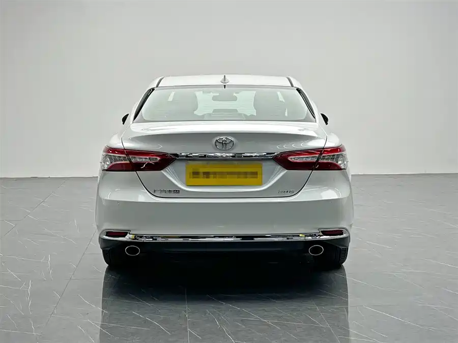 900x675_0_q87_c42_autohomecar__ChtpWGlktwCAOGKmAAFI2-wy18U275.jpg.webp Used Camry 2023 2.0G Deluxe Edition