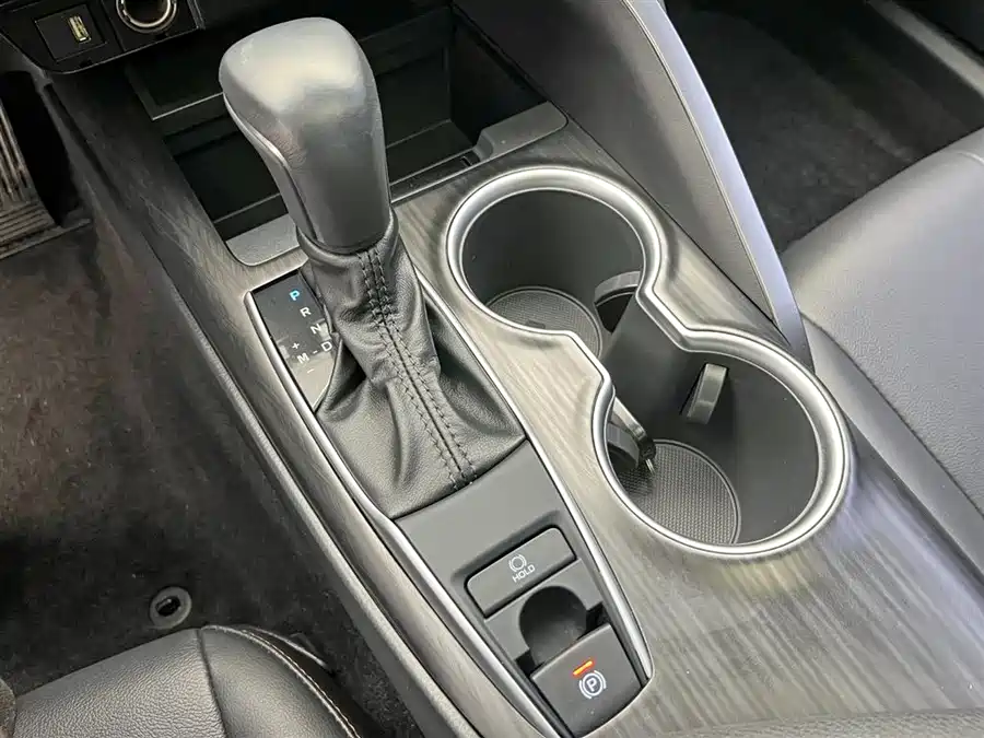 900x675_0_q87_c42_autohomecar__ChtpWGlktwKAd_H-AAIxPRlpEHA142.jpg.webp Used Camry 2023 2.0G Deluxe Edition