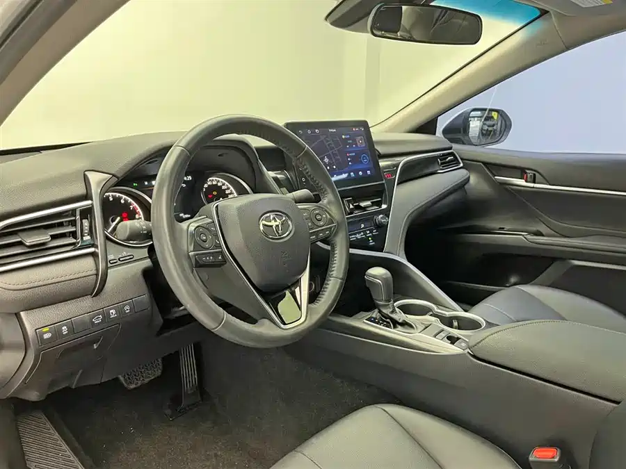 900x675_0_q87_c42_autohomecar__ChtpWGlktwSAMKczAAIBQsuOxZ4015.jpg.webp Used Camry 2023 2.0G Deluxe Edition