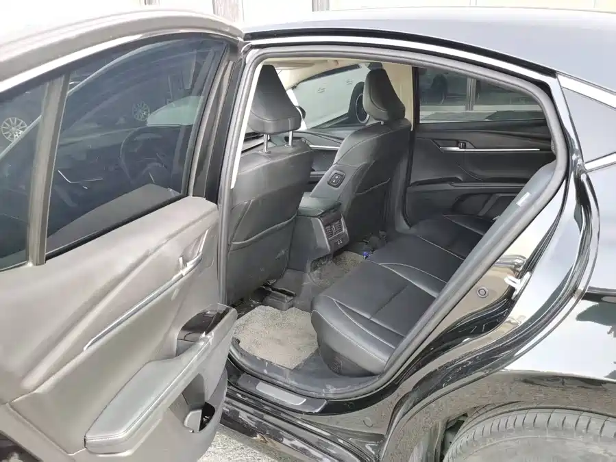Used Camry 2024 2.0GVP Deluxe Edition