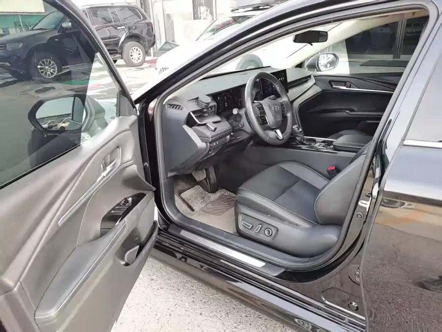 Used Camry 2024 2.0GVP Deluxe Edition