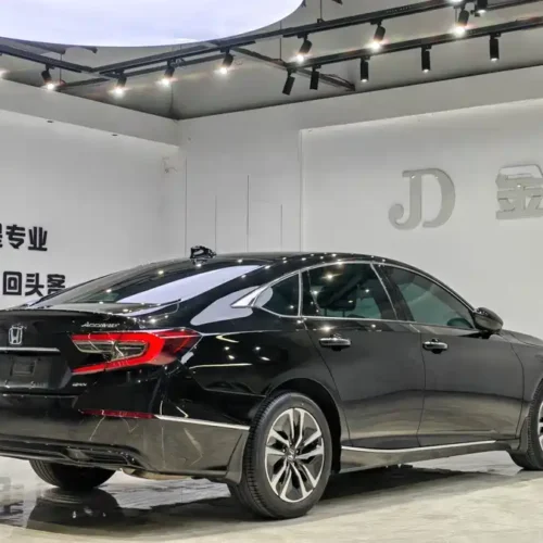 900x675_0_q87_c42_autohomecar__ChtpWGllwFOAAd0uAASc3BCVkFQ379.jpg.webp Used Accord 2022 Sharp Hybrid 2.0L Sharp Collar Edition