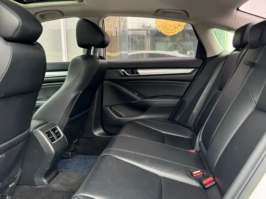 900x675_0_q87_c42_autohomecar__ChtpWGlvmnGAQQYAAAg9LiC-b04766.jpg.webp Used Accord 2018 260TURBO Deluxe Edition National VI