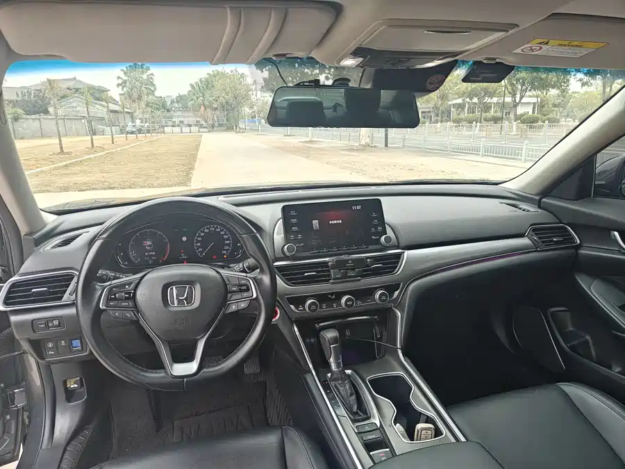 900x675_0_q87_c42_autohomecar__ChtpWGlxnoGAdm2gAAhVZetJllU122.jpg.webp Used Accord 2021 260TURBO Luxury Starry Sky Limited Edition