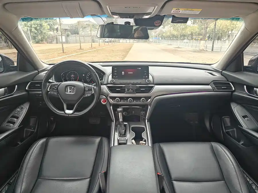 900x675_0_q87_c42_autohomecar__ChtpWGlxnoKAZkBFAAlMB6S8re0744.jpg.webp Used Accord 2021 260TURBO Luxury Starry Sky Limited Edition