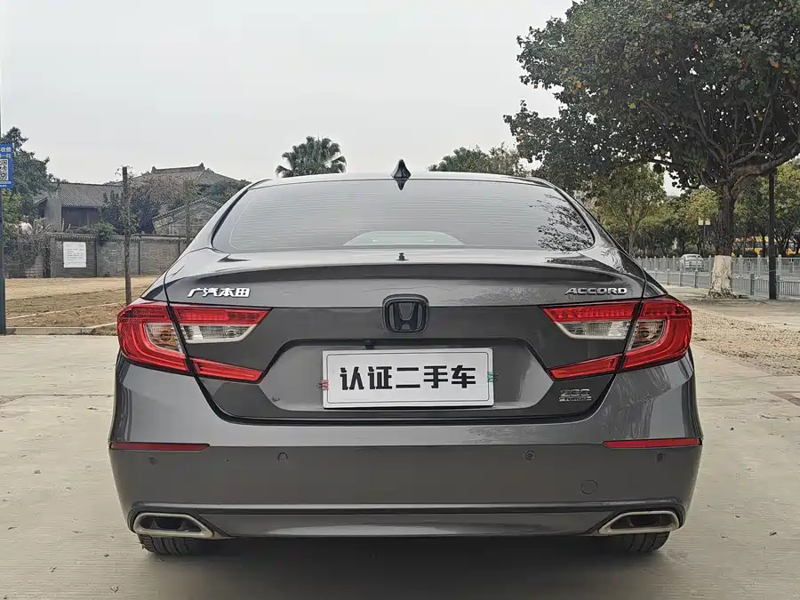 900x675_0_q87_c42_autohomecar__ChtpWGlxnoaACVc-AAegwjO8EMI049.jpg.webp Used Accord 2021 260TURBO Luxury Starry Sky Limited Edition