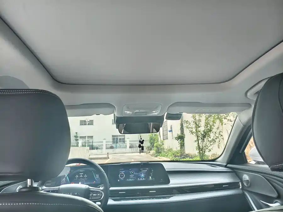 900x675_0_q87_c42_autohomecar__ChxoHmhjRrOADvqaAAP9i7PEtzc259.jpg.webp Used Chery Arrizo 8 2022 1.6T DCT Ya