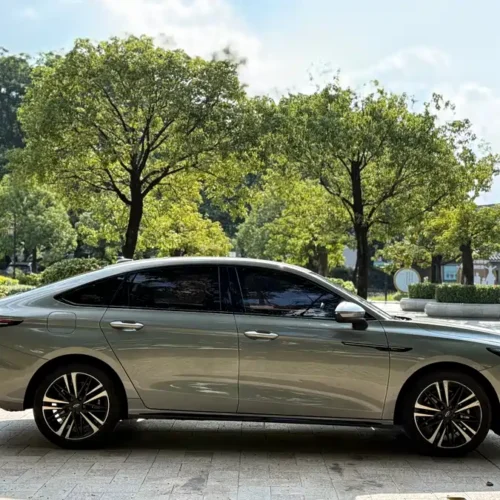 900x675_0_q87_c42_autohomecar__ChxpV2j06cKAIGZlAAxiHuLRESQ408.jpg.webp Used Chery Arrizo 8 2023 high-energy version 2.0T DCT Chi