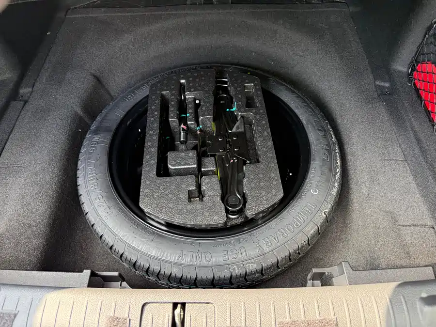 900x675_0_q87_c42_autohomecar__ChxpV2j06cqAPDk7AA2oLcZaDfA919.jpg.webp Used Chery Arrizo 8 2023 high-energy version 2.0T DCT Chi