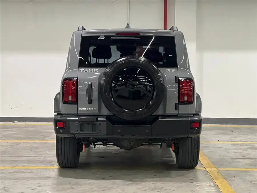 900x675_0_q87_c42_autohomecar__ChxpV2j0owiAMI8-AAF6wQNIUSI152.jpg.webp Used GWM Tank 300 2021 Off-Road Version 2.0T Challenger