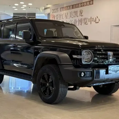 900x675_0_q87_c42_autohomecar__ChxpV2k2fZ2ALl4RAAMpwKWD3Y0270.jpg.webp Used GWM Tank 300 2023 Off-Road Version 2.0T Conqueror