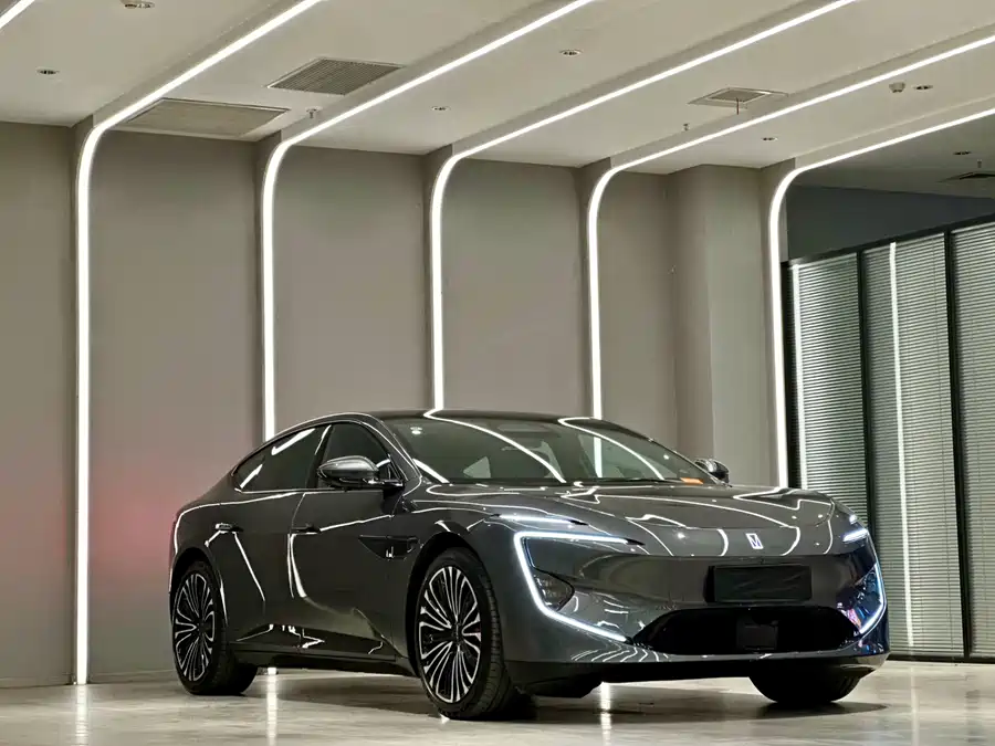 900x675_0_q87_c42_autohomecar__ChxpV2k88RGAdnGcAAkdrZXJcQM556.jpg.webp Used Avita 12 2025 Ultra range extended version