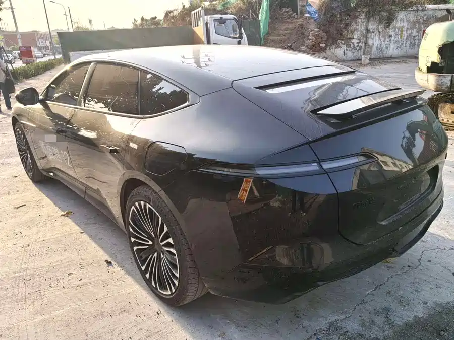 900x675_0_q87_c42_autohomecar__ChxpV2kWoM2ARw8aAAQqC1675Cw502.jpg.webp Used Avita 12 2025 Ultra range extended version