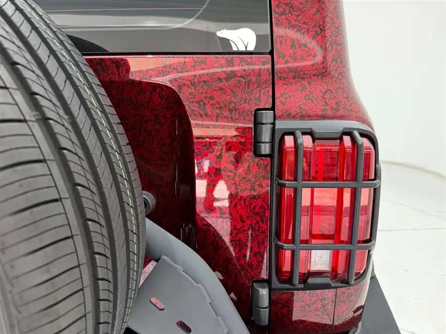 900x675_0_q87_c42_autohomecar__ChxpV2klHHKAbpk2AAIaAGR9RQw172.jpg.webp Used GWM Tank 300 2023 Off-Road Version 2.0T Conqueror
