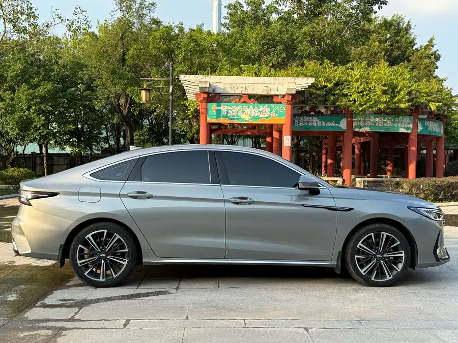 900x675_0_q87_c42_autohomecar__ChxpV2kz3V6AevqPAA8sQpMiyAU639.jpg.webp Used Chery Arrizo 8 2023 model 1.6T DCT Ya