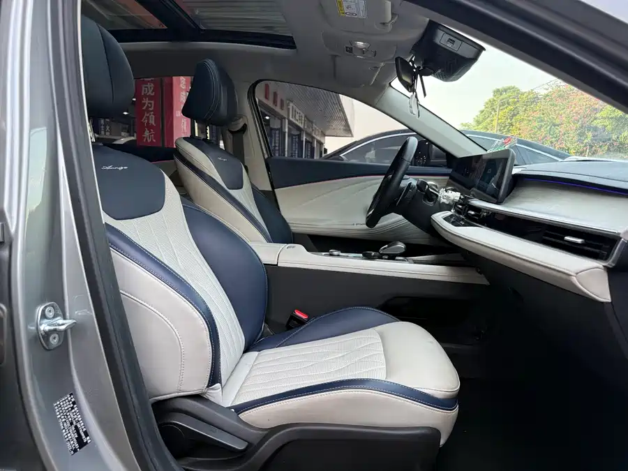 900x675_0_q87_c42_autohomecar__ChxpV2kz3WaAL16DAAhevc-94Ks311.jpg.webp Used Chery Arrizo 8 2023 model 1.6T DCT Ya
