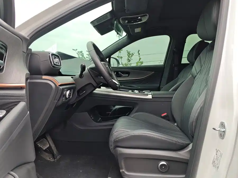 Used Tiggo 9 2025 2.0T dual-clutch two-wheel drive luxury version 7 seats