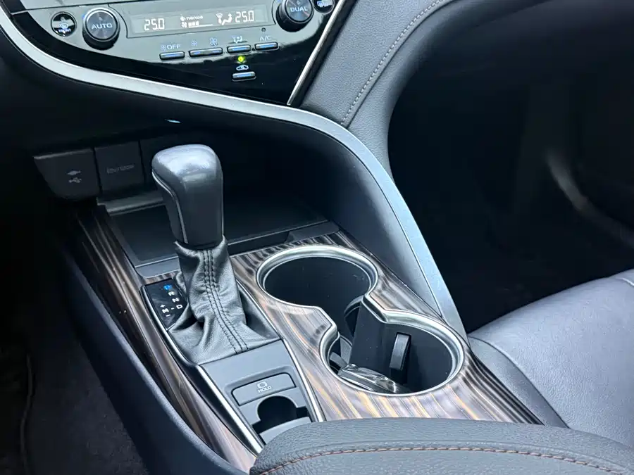 Used Camry 2019 2.0G Deluxe Edition National V