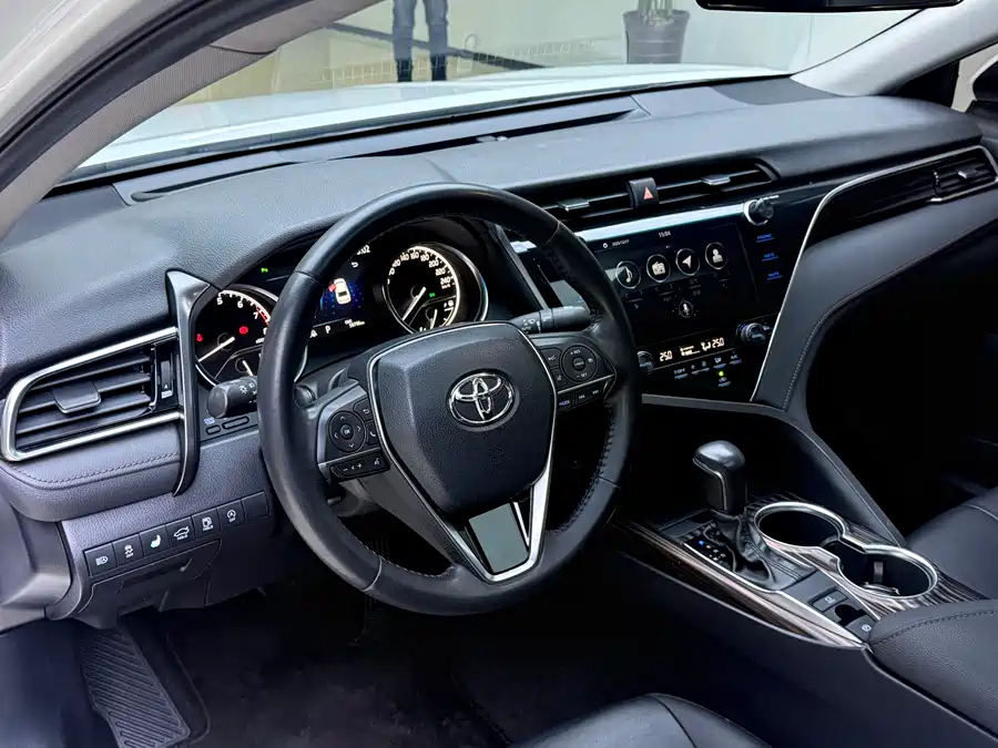 Used Camry 2019 2.0G Deluxe Edition National V