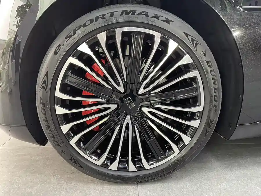 900x675_0_q87_c42_autohomecar__ChxpV2lIqRyAa-ngAAVbx_US7UM408.jpg.webp Used Avita 12 2025 Ultra range extended version