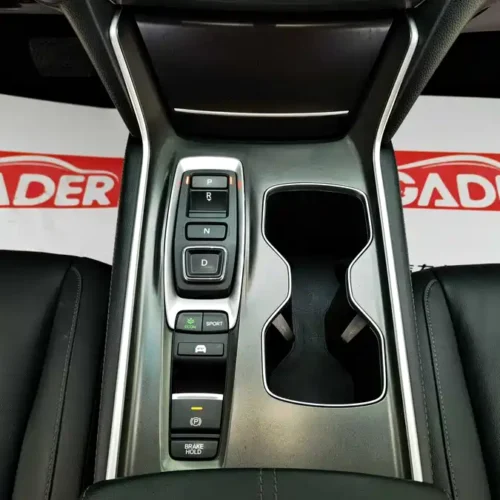 900x675_0_q87_c42_autohomecar__ChxpV2lKScKAU0whAAN8vcDBn5c690.jpg.webp Used Accord 2022 Sharp Hybrid 2.0L Sharp Collar Edition