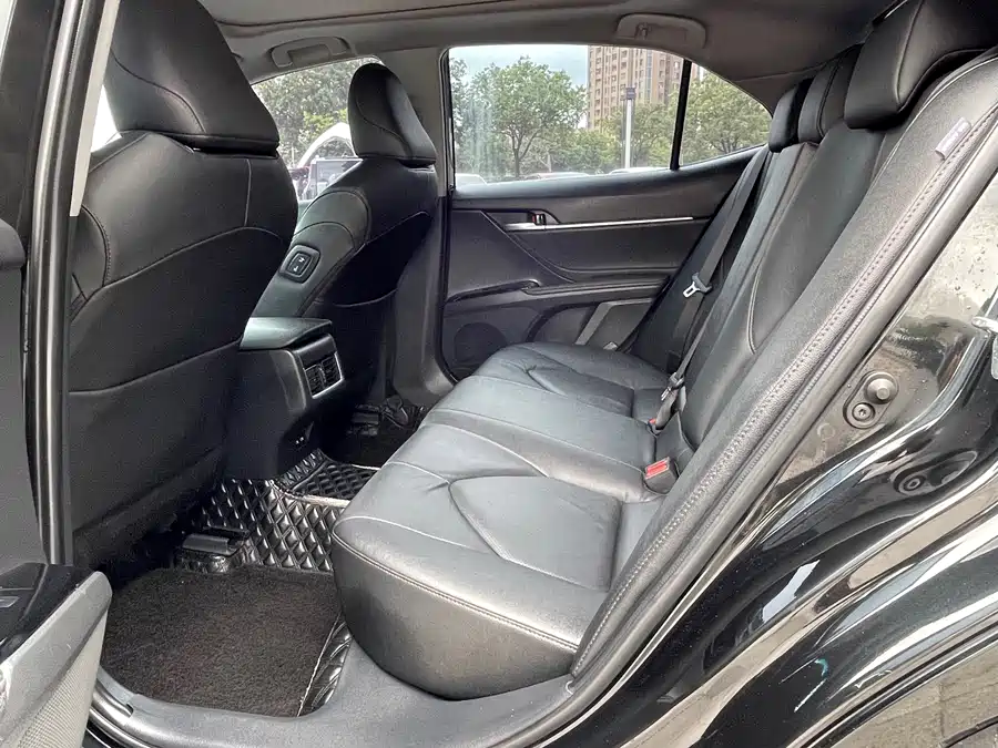 900x675_0_q87_c42_autohomecar__ChxpV2lKTXCAWFOEAAxft1LK_68042.jpg.webp Used Camry 2021 2.5G Deluxe Edition