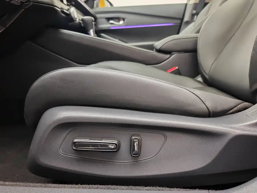 900x675_0_q87_c42_autohomecar__ChxpV2lKZS-AYdSJAAgGDZ8phQc326.jpg.webp Used Accord 2025 260TURBO Deluxe Edition