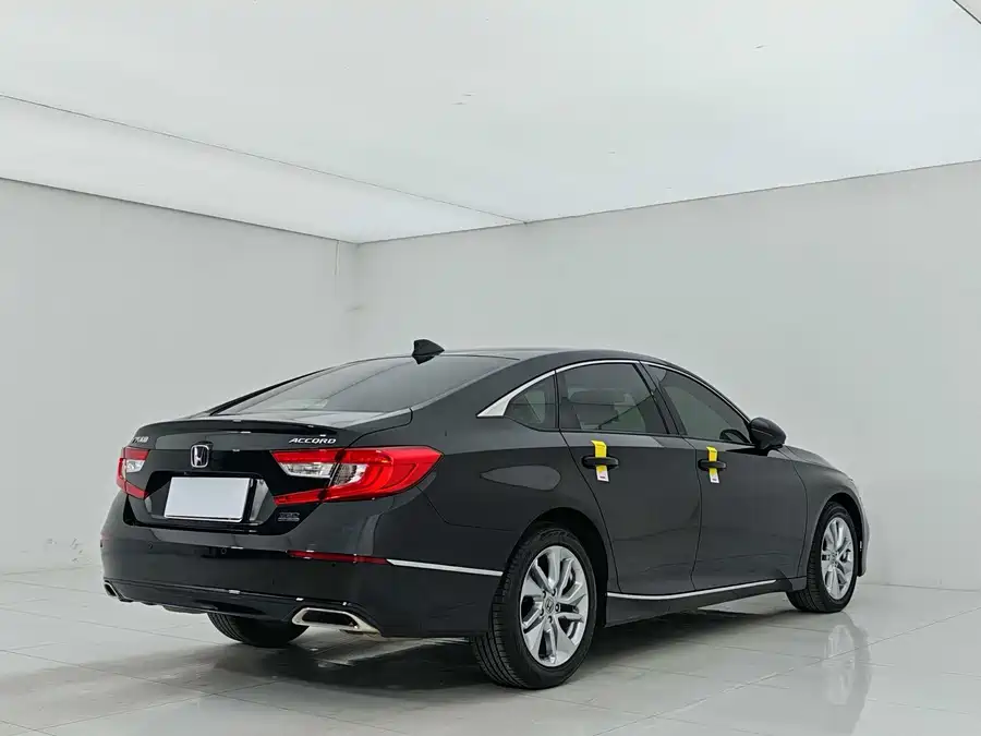 900x675_0_q87_c42_autohomecar__ChxpV2lLTcGAO-RpAAQQvstjskY387.jpg.webp Used Accord 2018 260TURBO Elite Edition National VI