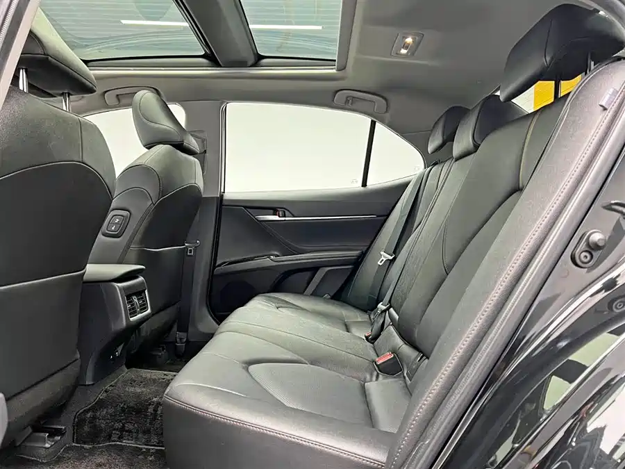 900x675_0_q87_c42_autohomecar__ChxpV2lQzCKAOWaMAAI3d-F4OuE412.jpg.webp Used Camry 2021 2.5G Deluxe Edition