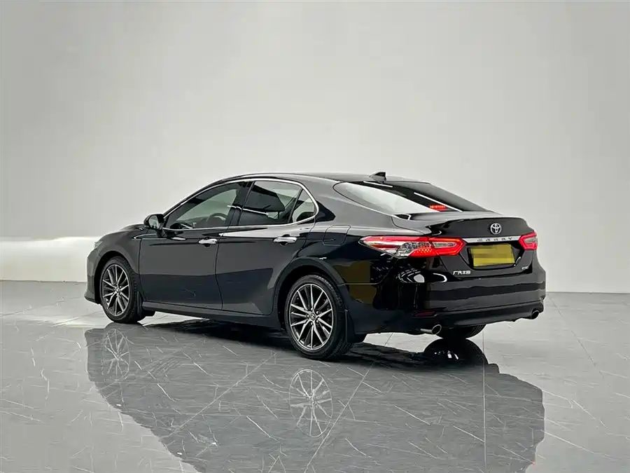 900x675_0_q87_c42_autohomecar__ChxpV2lQzCSAczhmAAF9JdvJZok834.jpg.webp Used Camry 2021 2.5G Deluxe Edition