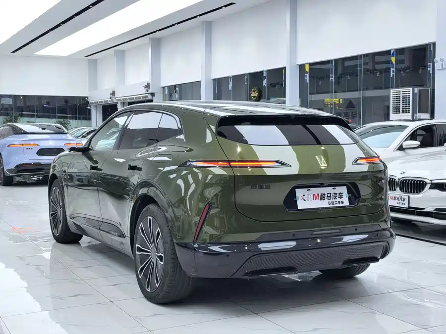 900x675_0_q87_c42_autohomecar__ChxpV2lSNrmAWtwWAAWFIXb9sUQ804.jpg.webp Used Avita 07 2024 Ultra range extended version four-wheel drive