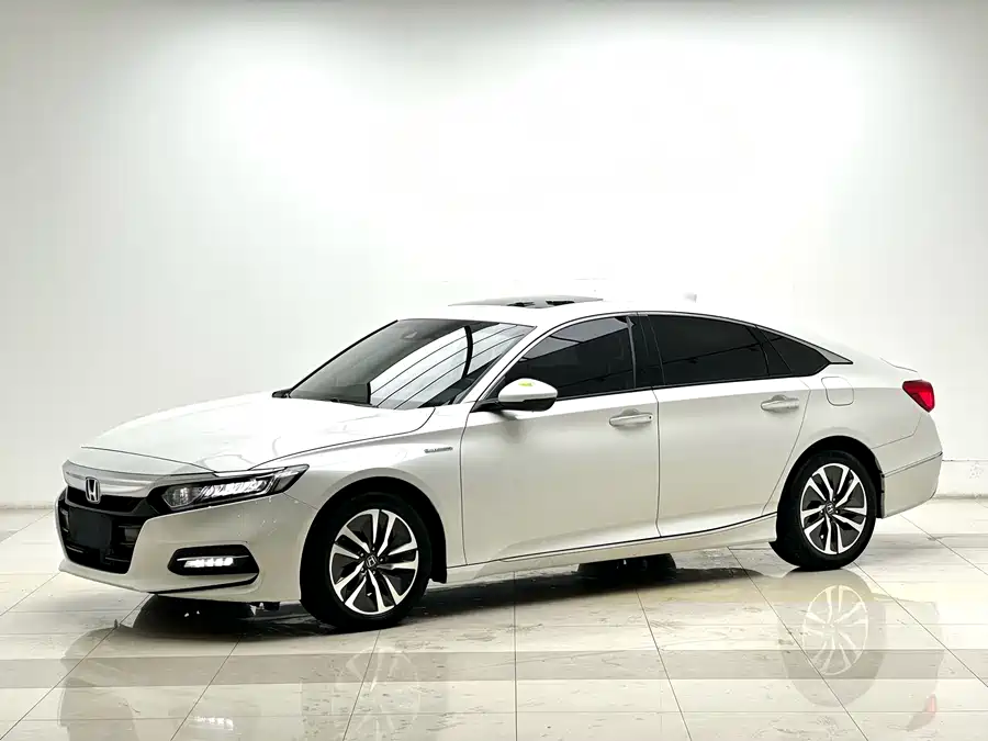 Used Accord 2018 Sharp Hybrid 2.0L Sharp Collar Edition National VI