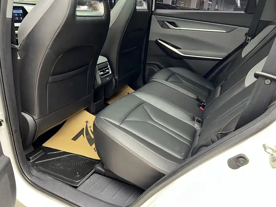 900x675_0_q87_c42_autohomecar__ChxpV2lV7USAKIDtAAV9-JNOENo675.jpg.webp Used Changan CS75PLUS 2022 second generation 1.5T automatic premium model
