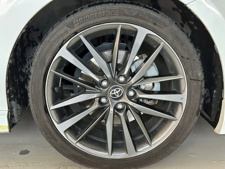 900x675_0_q87_c42_autohomecar__ChxpV2ldDRyAEtSAAAqpnOZhAKE735.jpg.webp Used Camry 2024 Dual Engine 2.5HXS Sports Plus Edition
