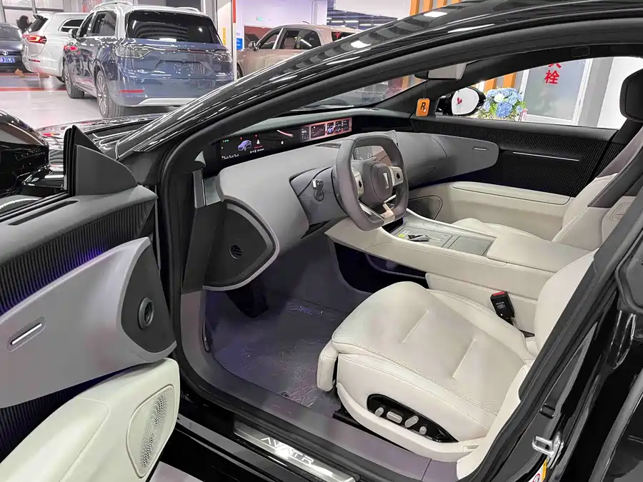 900x675_0_q87_c42_autohomecar__ChxpV2ldumCATrTyAAl3Yp73yJI505.jpg.webp Used Avita 12 2025 Ultra range extended version