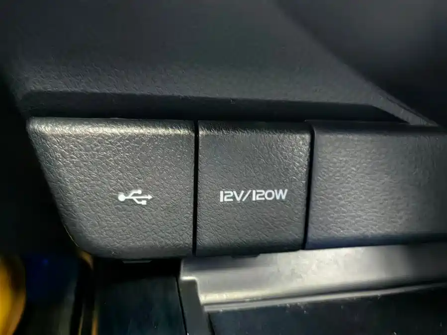 900x675_0_q87_c42_autohomecar__ChxpV2ldux6AK0e8AAFY7kzmpPY345.jpg.webp Used Camry 2023 2.5Q flagship version