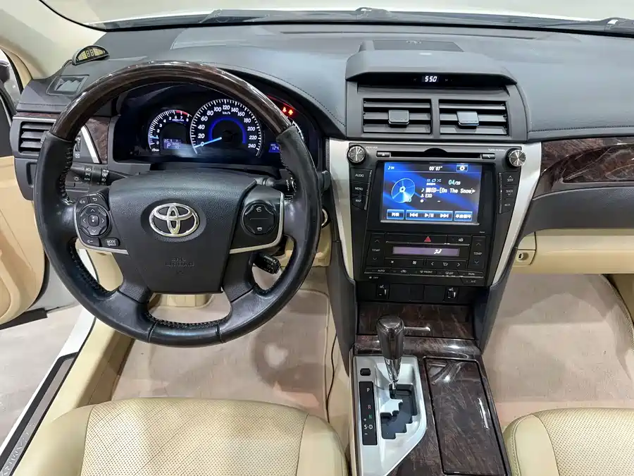 900x675_0_q87_c42_autohomecar__ChxpV2lga_iAHA7WAAbq1BNc-9M938.jpg.webp Used Camry 2015 2.5G Deluxe Navigation Edition