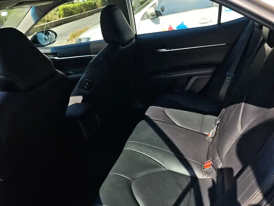 900x675_0_q87_c42_autohomecar__ChxpV2lgjtuAJnnKAAU9INPxh1I992.jpg.webp Used Camry 2019 2.0G Deluxe Edition National V