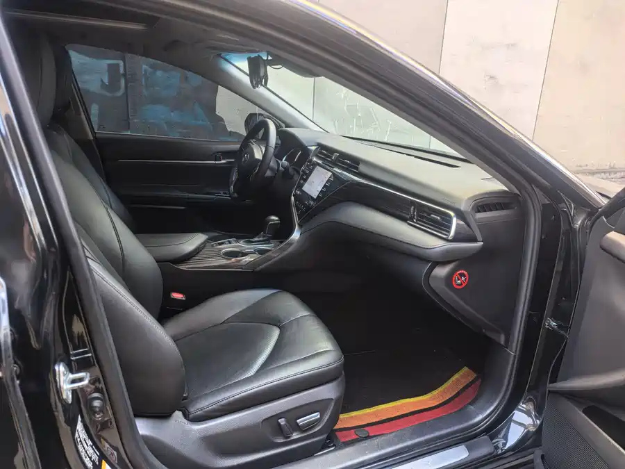 900x675_0_q87_c42_autohomecar__ChxpV2liBT-ABJnKAAYQyCQk6dk677.jpg.webp Used Camry 2018 2.5G Deluxe Edition