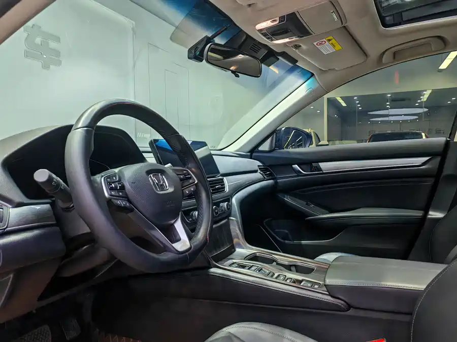 900x675_0_q87_c42_autohomecar__ChxpV2llwFiAeksCAATfhS9ozfk218.jpg.webp Used Accord 2022 Sharp Hybrid 2.0L Sharp Collar Edition